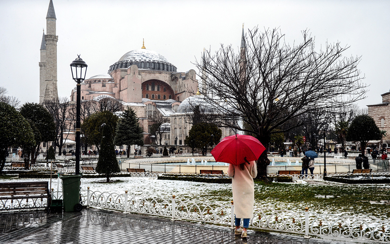 İstanbul'dan kar manzaraları: Yeni haftada hava nasıl?