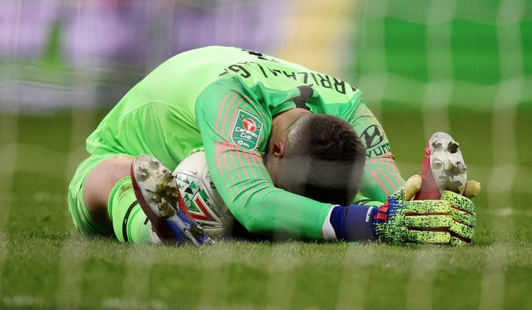 Sarri 'çık' dedi Kepa direndi! Chelsea-City maçında görülmemiş olay