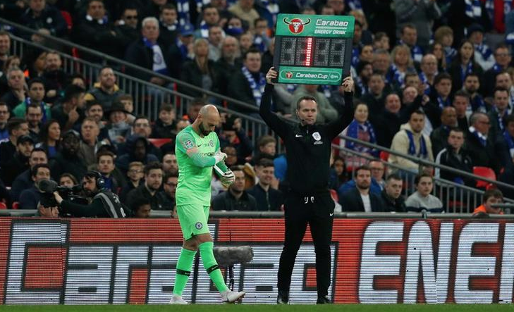 Sarri 'çık' dedi Kepa direndi! Chelsea-City maçında görülmemiş olay