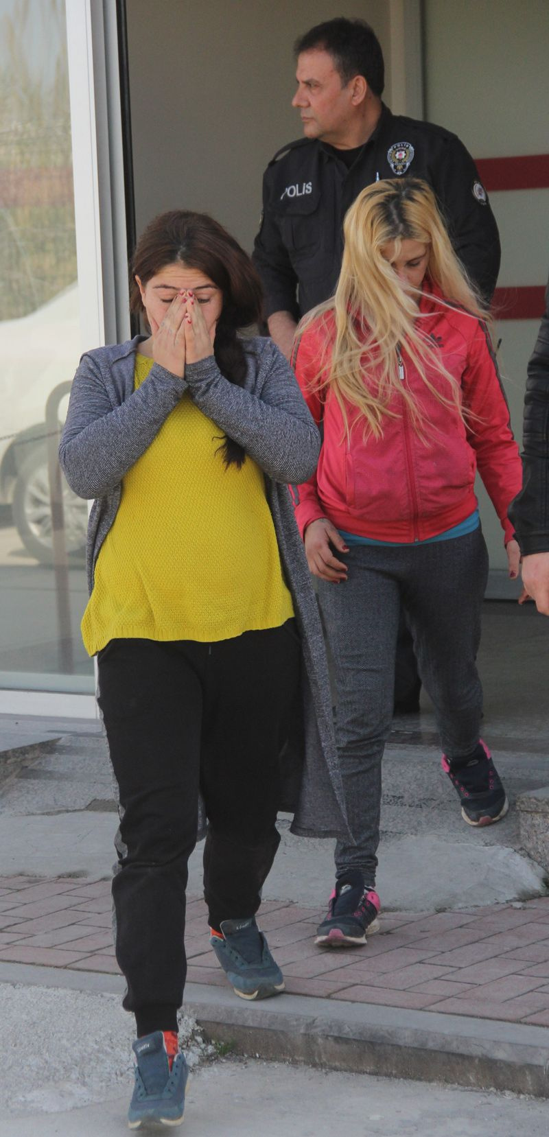 Adana'da kız kardeşlerin fuhuş tuzağı cinayetle sonuçlandı