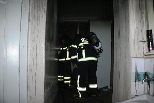 Adıyaman’da evde çıkan yangın paniğe neden oldu