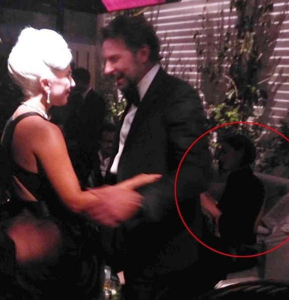 Lady Gaga ile Bradley Cooper’ın yakınlaşması Oscar partisinde de devam etti