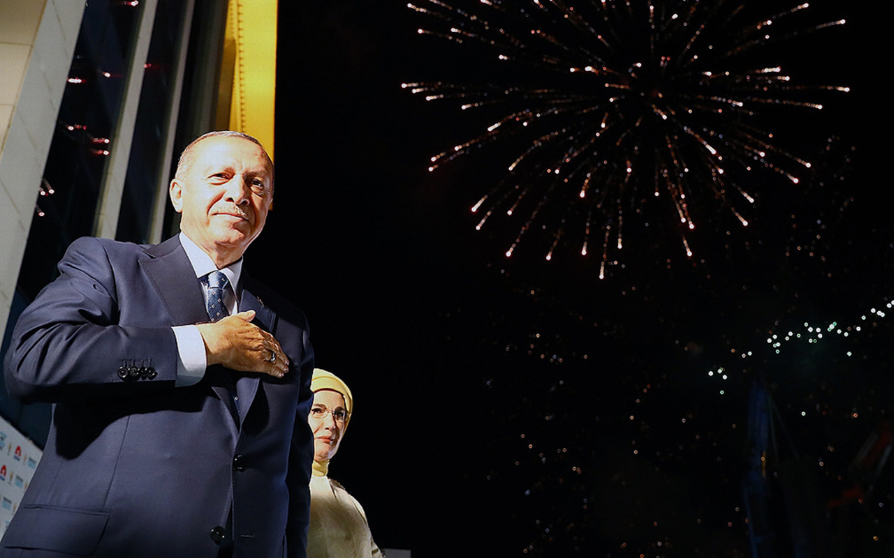 Dünya vatandaşlarından Erdoğan'a doğum günü sürprizi
