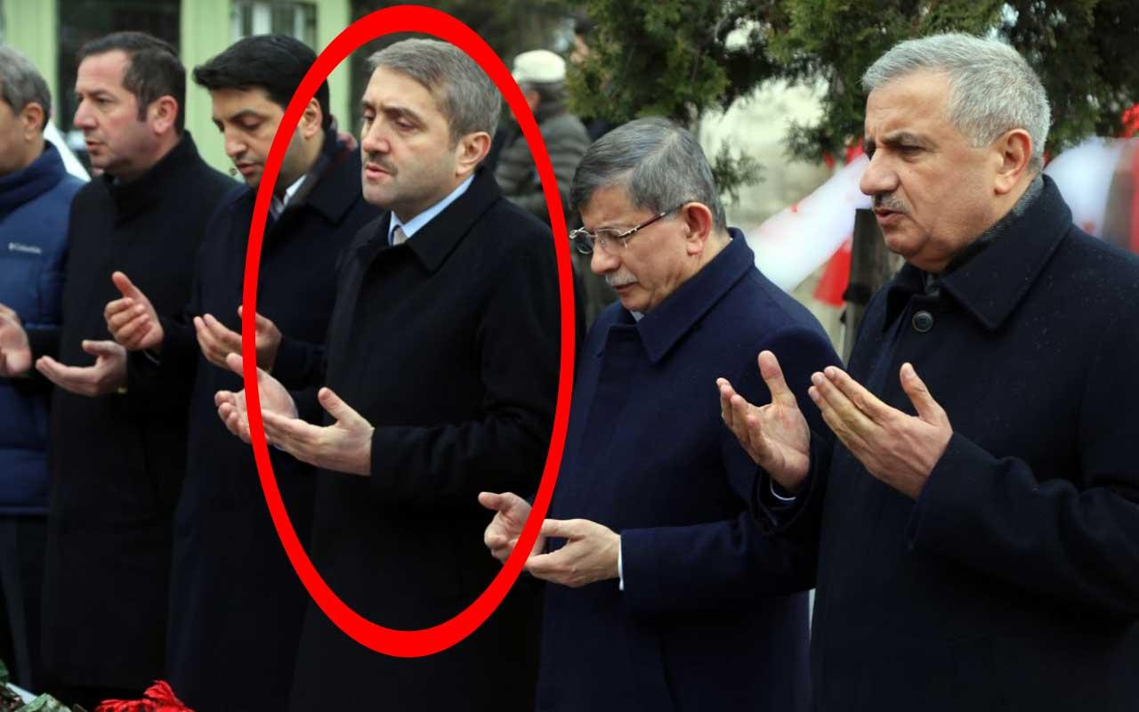 Erdoğan elini dahi sıkmamıştı! Ahmet Davutoğlu'nun yanındaki adam bakın kim