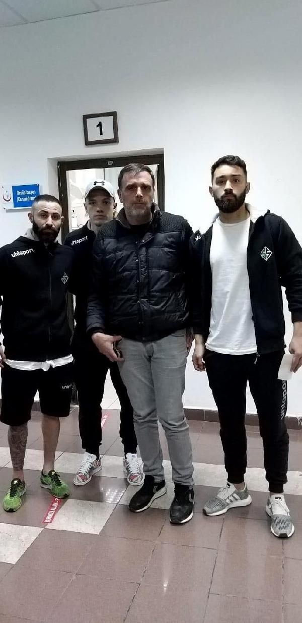Sakaryasporlu futbolcular Amedsporlu Mansur Çalar'dan şikayetçi oldu
