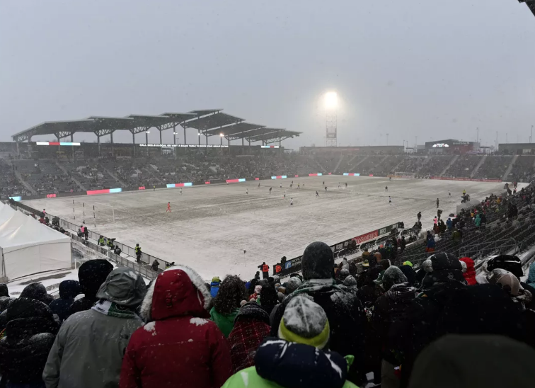 Eksi 7 derecede oynanan Colorado Rapids-Portland Timbers maçı tarihe geçti