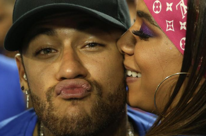 Neymar'la Anitta'nın samimi pozları olay oldu
