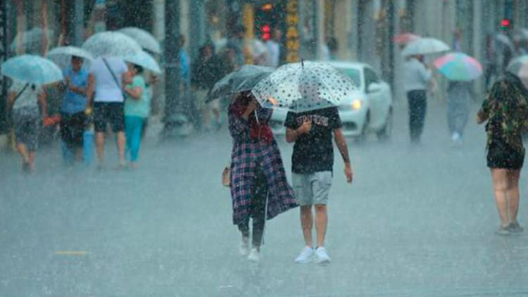 Meteoroloji'den yağmur uyarısı geldi bahar havasına sakın kanmayın