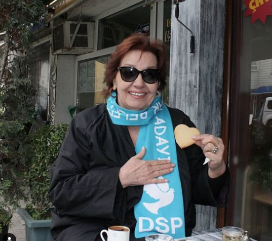 DSP'den aday olan Güven Hokna'nın seçim sloganı kahkahaya boğdu!
