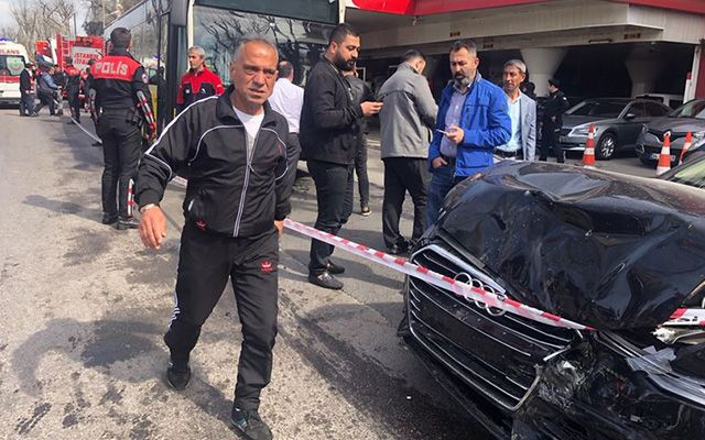 Üsküdar'da zincirleme trafik kazası: 5 yaralı