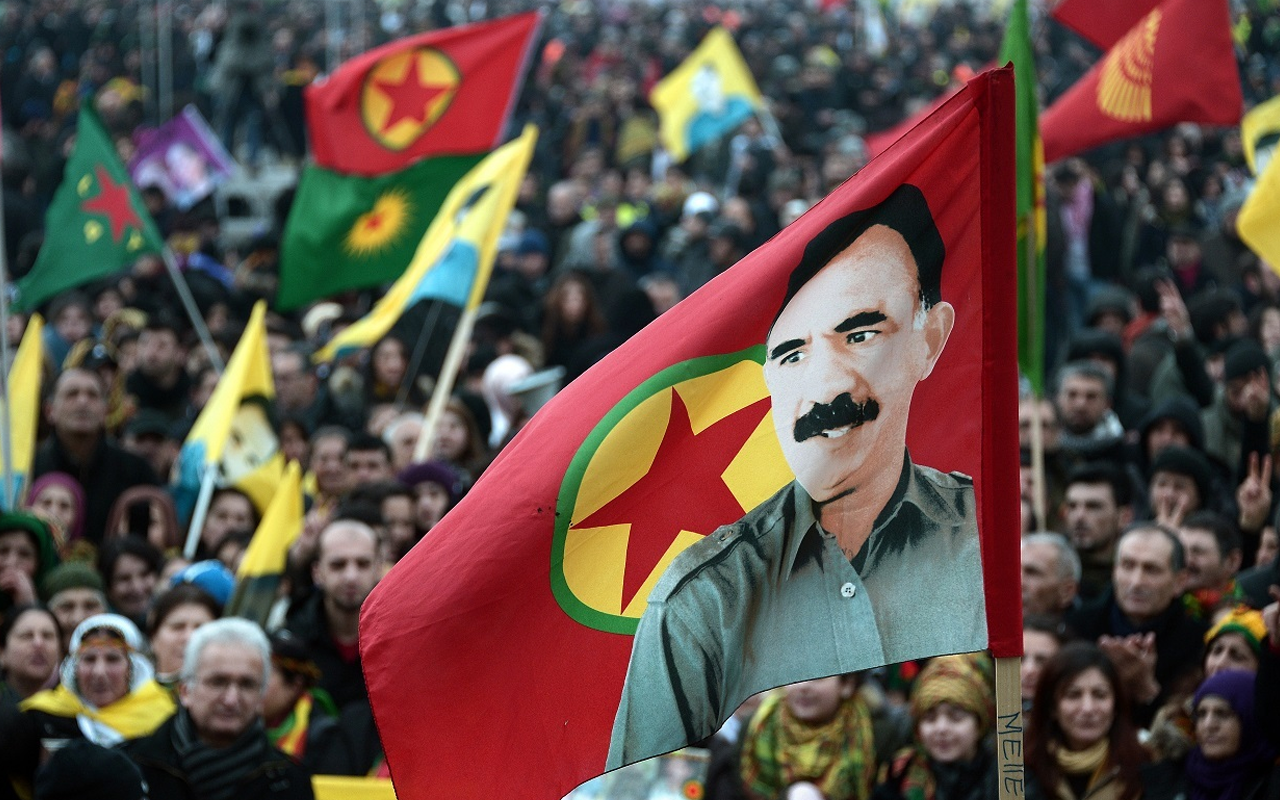 HDP seçim bürosuna Öcalan fotoğrafı