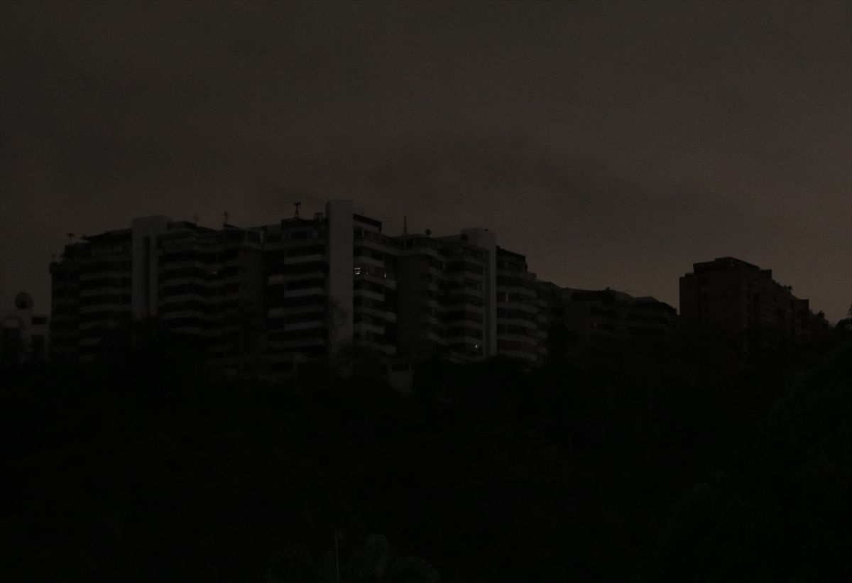 Venezuela'da 5 gündür elektrikler yok bütün ülke resmi tatilde