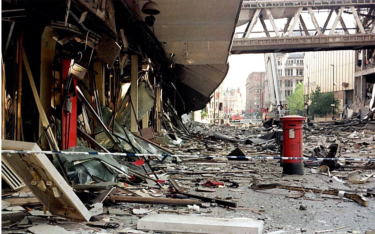 Londra ve Glasgow'daki bombalı paketleri 'IRA' üstlendi