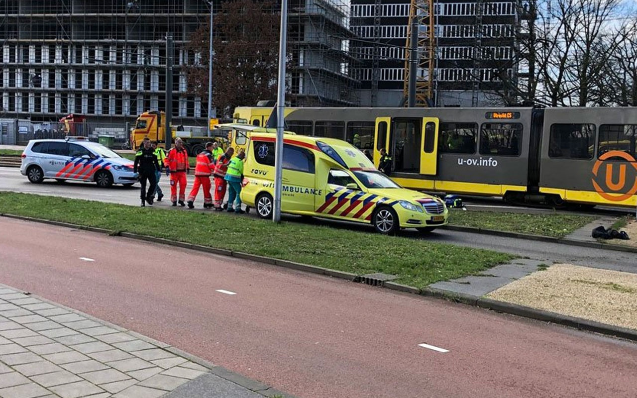 Hollanda'da silahlı saldırı! Ölü ve yaralılar var