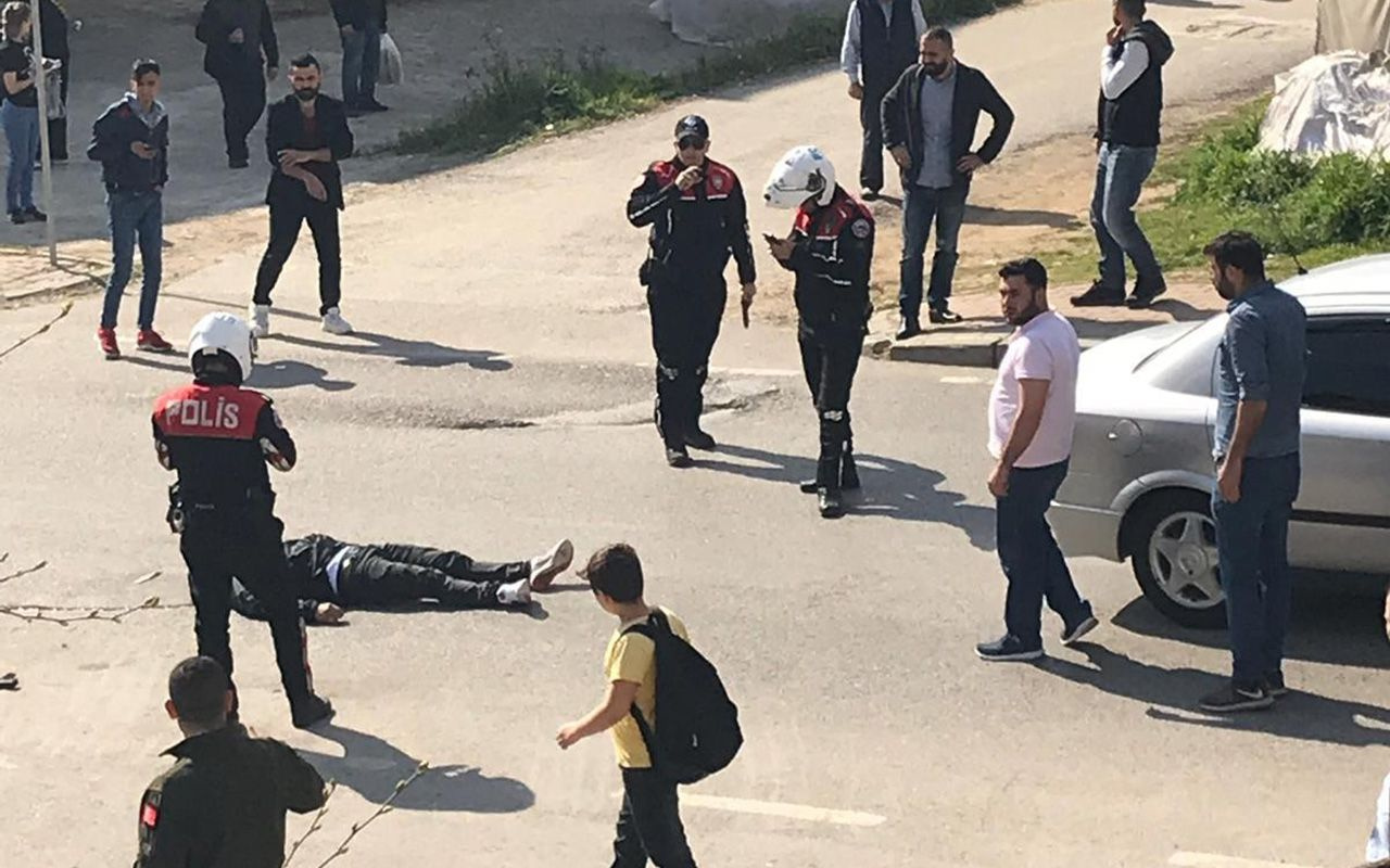 Kocaeli’de aranması olan şahıs polise ateş ederek kaçarken vurularak öldürüldü