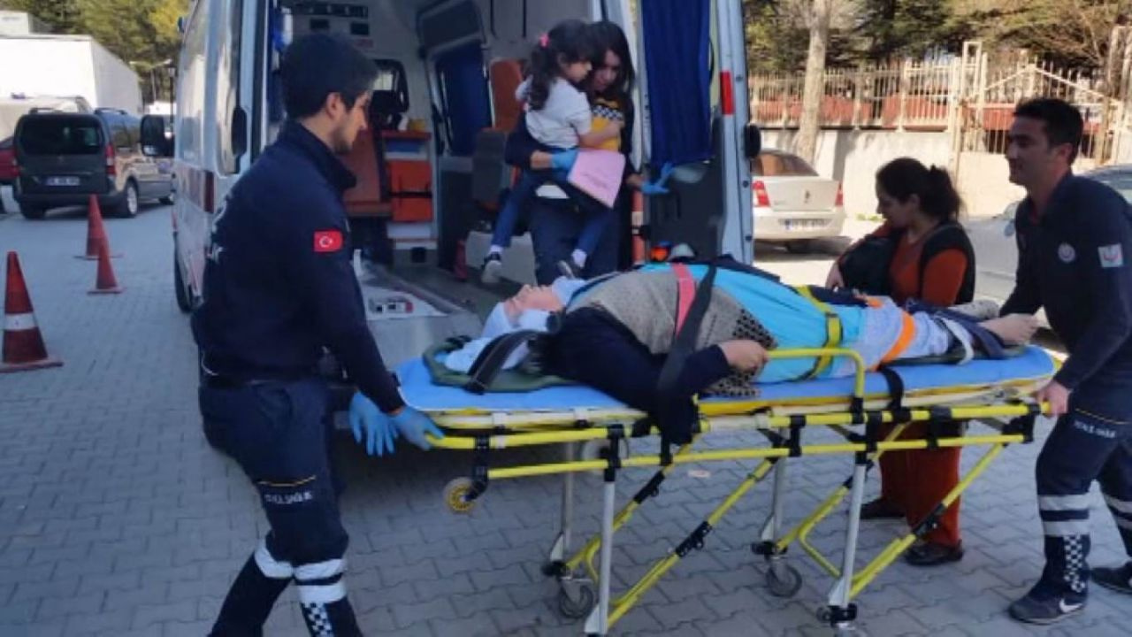 Konya'da otomobilden düşen çocuğun bacağı koptu