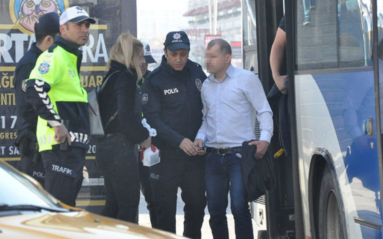 Belediye otobüsünde iğrenç hareket! Şoför kapıları kilitleyip polis çağırdı