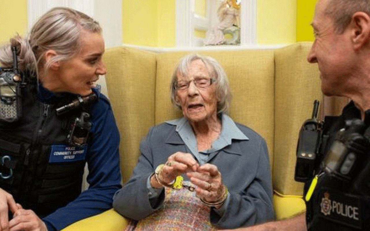 104 yaşında dileğini sordular: Ne olur beni tutuklayın!