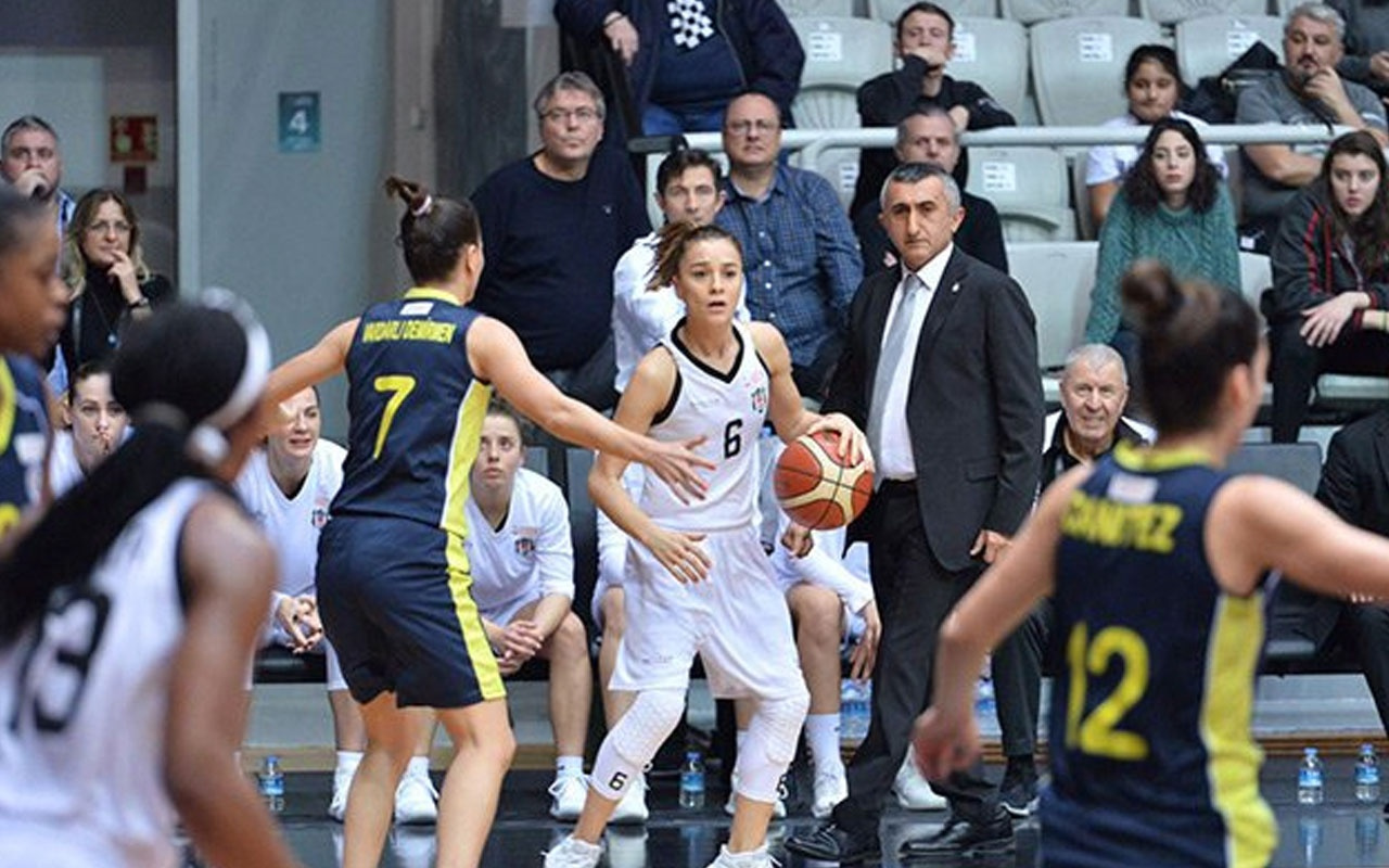 Kadınlar basketbolda Fenerbahçe-Beşiktaş heyecanı