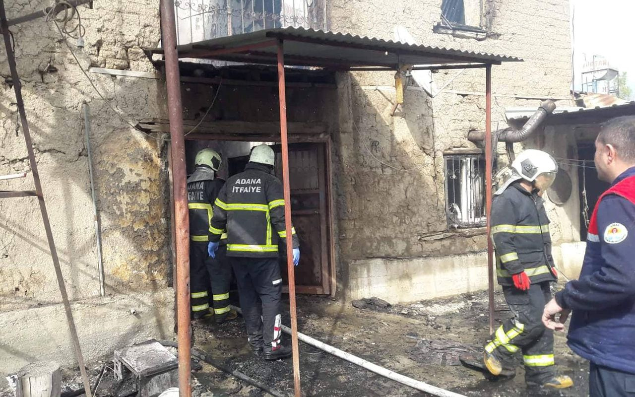 Adana'da evde çıkan yangında 1 çocuk öldü