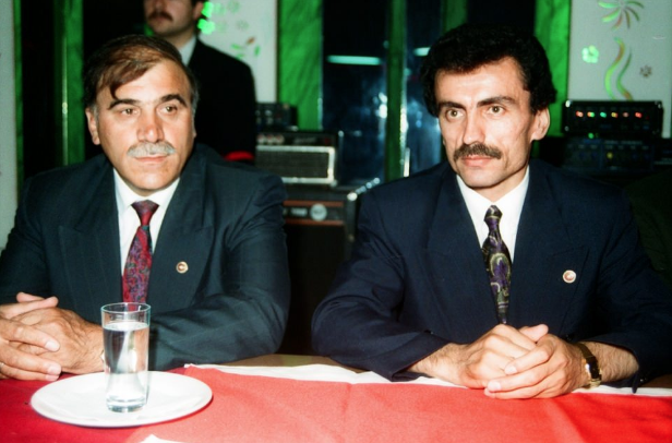 Ölümünün üzerinden 10 yıl geçti İşte Muhsin Yazıcıoğlu'nun en özel fotoğrafları...