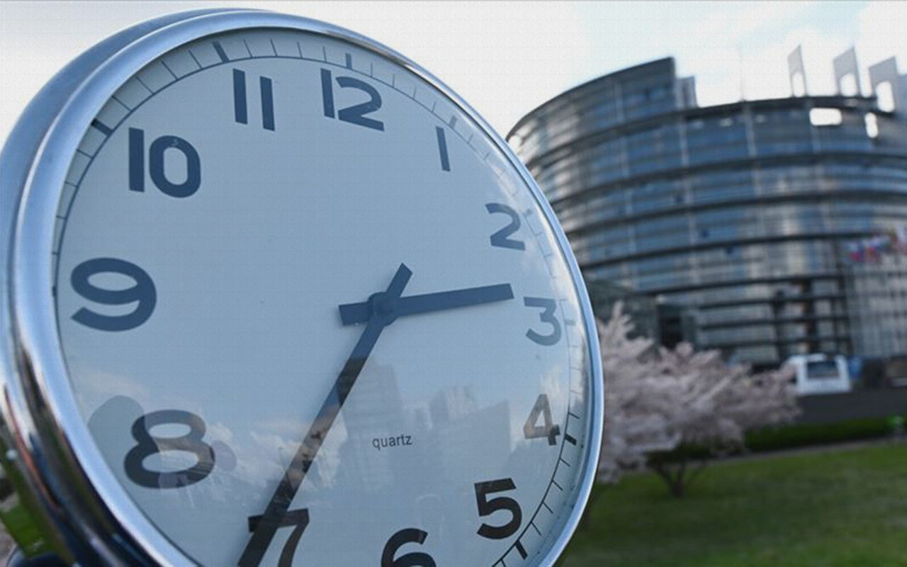 Avrupa Parlamentosundan tek saat kararı