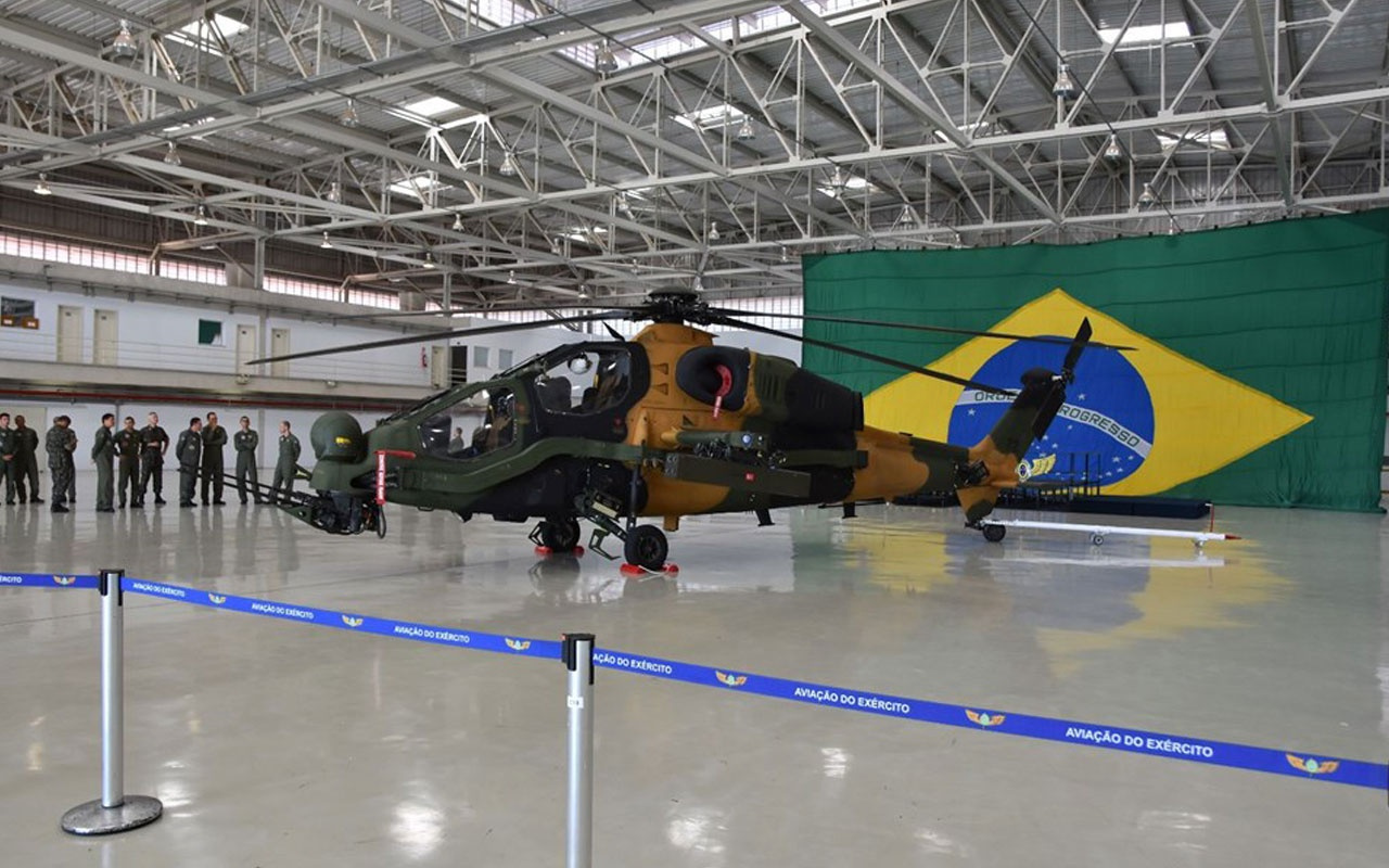 T129 Atak helikopteriden Brezilya'da gövde gösterisi