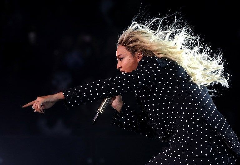 Beyonce, ödülünü eşcinsel amcasına ithaf etti