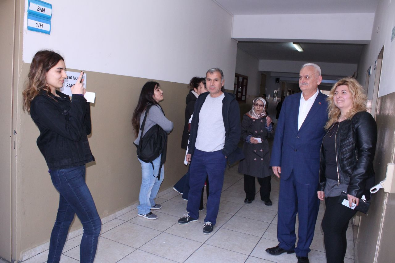 Binali Yıldırım’a benzerliği ile tanınan Zekeriya Yetkin'i görenler şaşıp kaldı