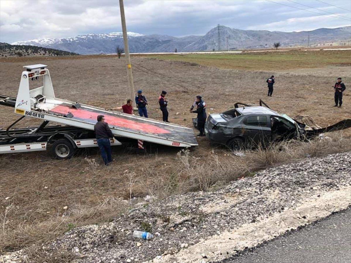 Burdur'da feci kaza: 1’i bebek çok sayıda ölü var!