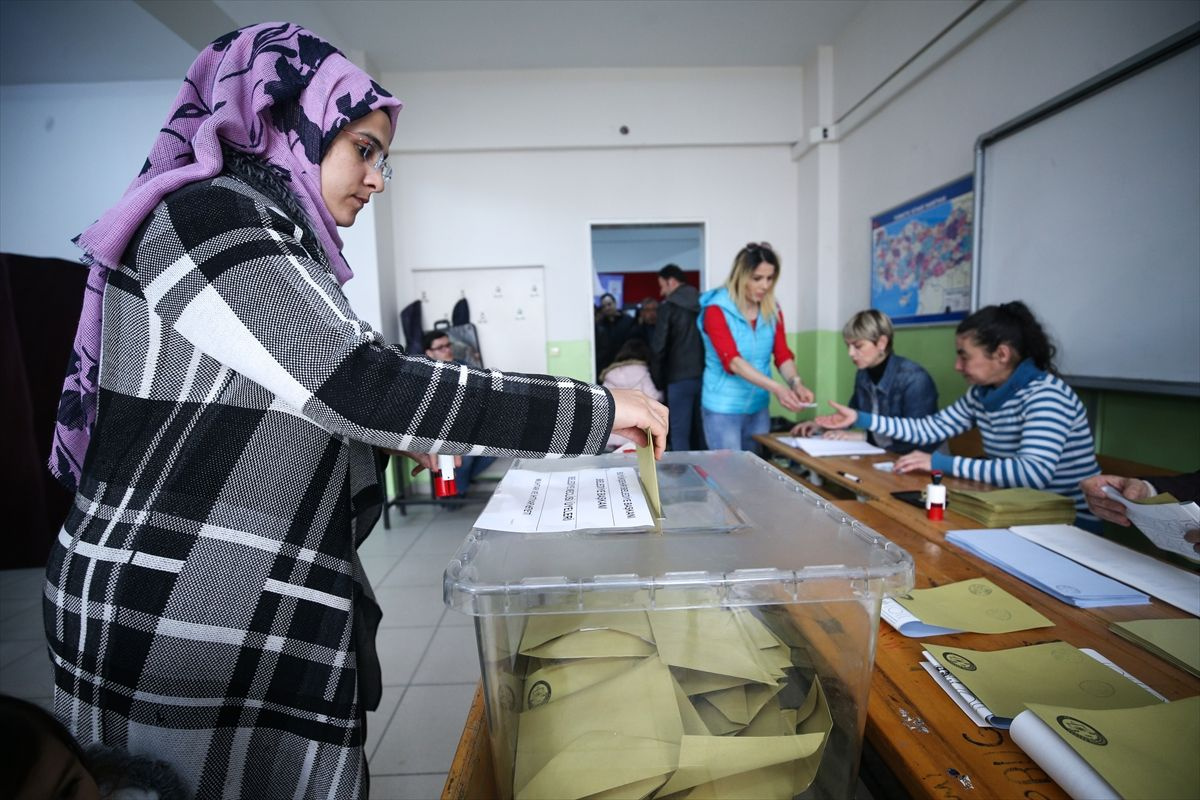 AK Parti ve MHP birçok il ve ilçede seçim sonucuna itiraz etti oylar yeniden sayılıyor