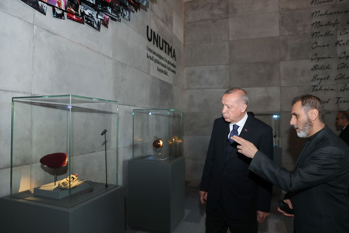 Cumhurbaşkanı Erdoğan 15 Temmuz Şehitler Müzesini ziyaret etti