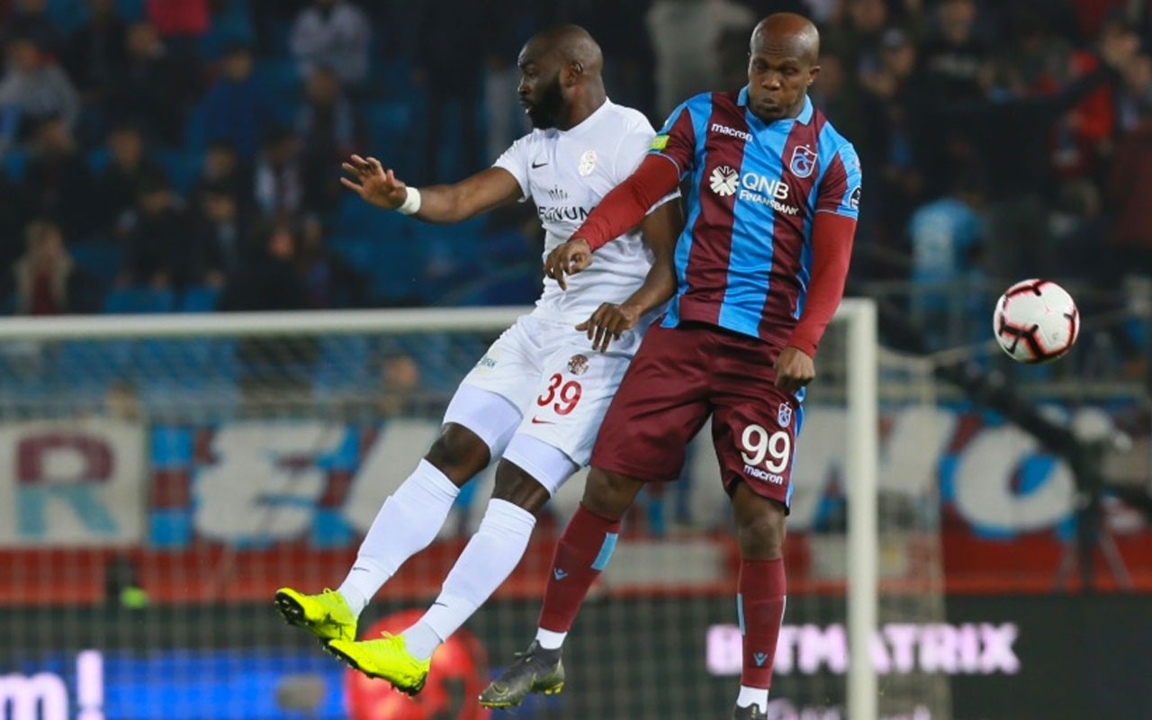 Trabzonspor'da, Nwakaeme seriye bağladı