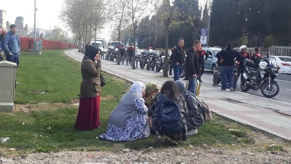 İstanbul'da can pazarı: Küçük kız arabadan uçtu!