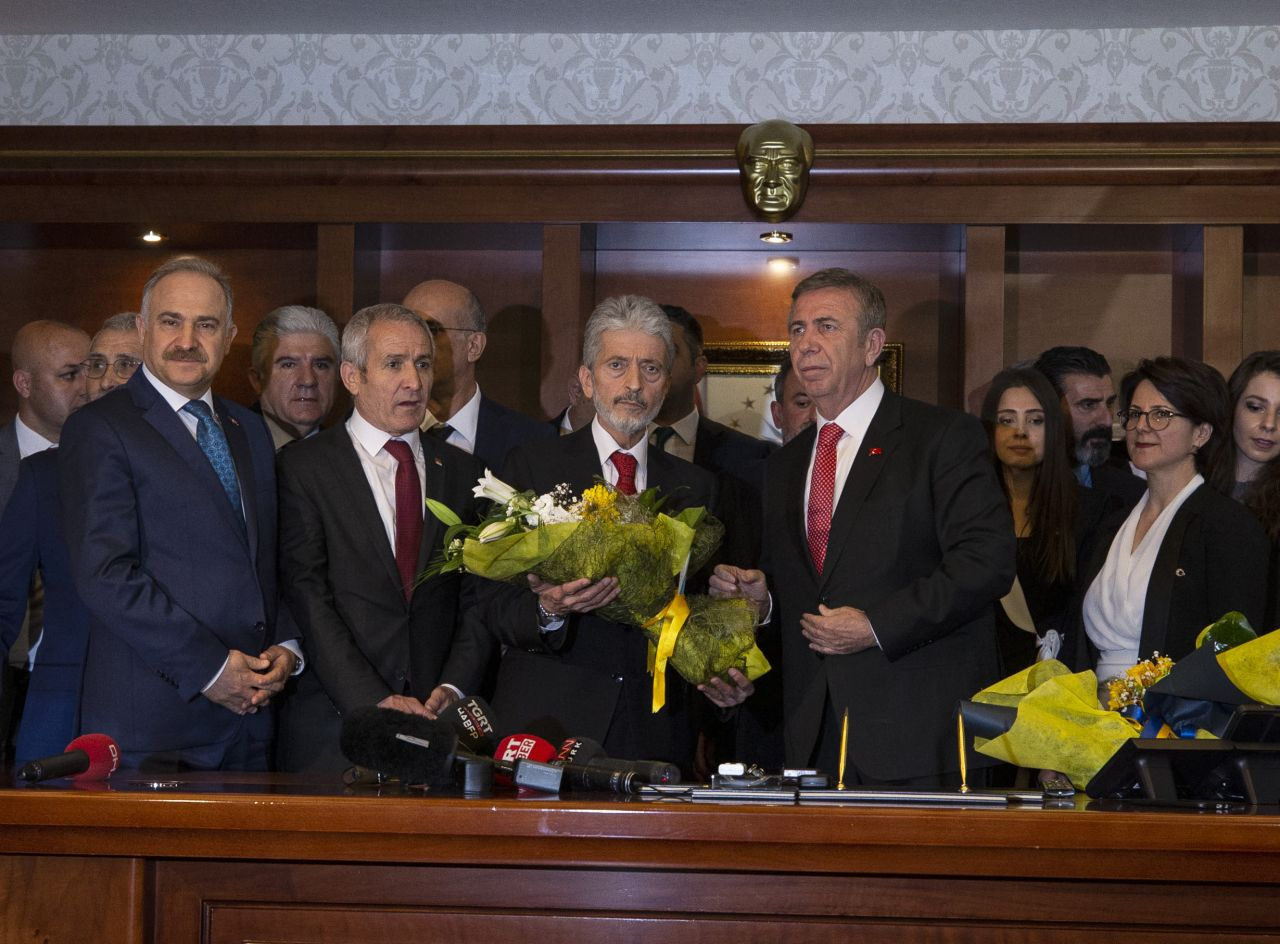 Ankara'da bir devir sona erdi Mansur Yavaş artık Belediye Başkanı