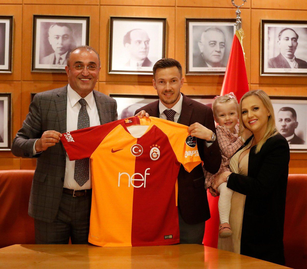 Galatasaray, Linnes'i KAP'a bildirdi