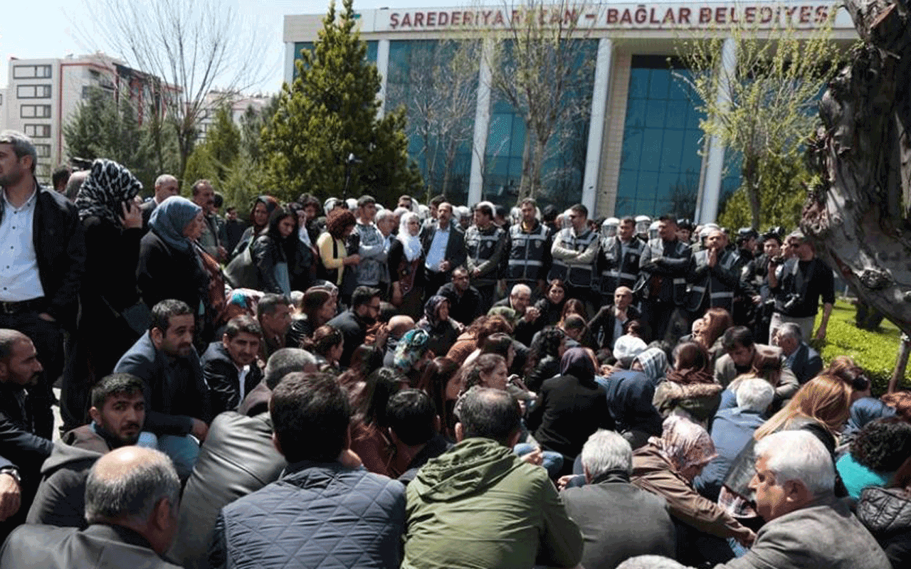 KHK'lı başkanlara mazbata verilmemesi krizi Diyarbakır'da protesto edildi