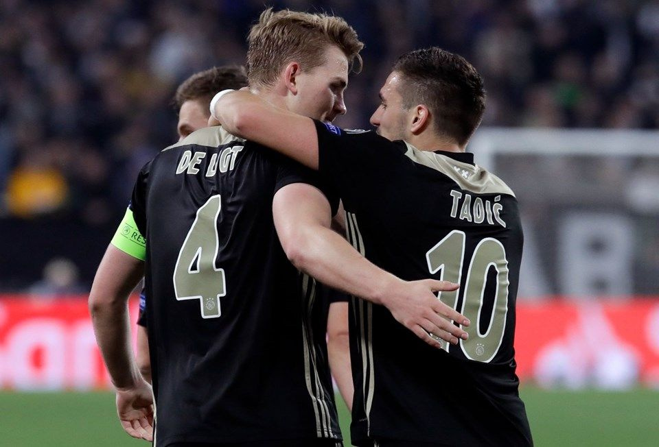 Ajax Juventus'u devirdi Şampiyonlar Ligi'nde tarih yazdı