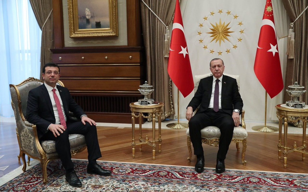 "Fırsatımız varsa kucaklaşırız" demişti! İmamoğlu, Cumhurbaşkanı Erdoğan'ı karşıladı