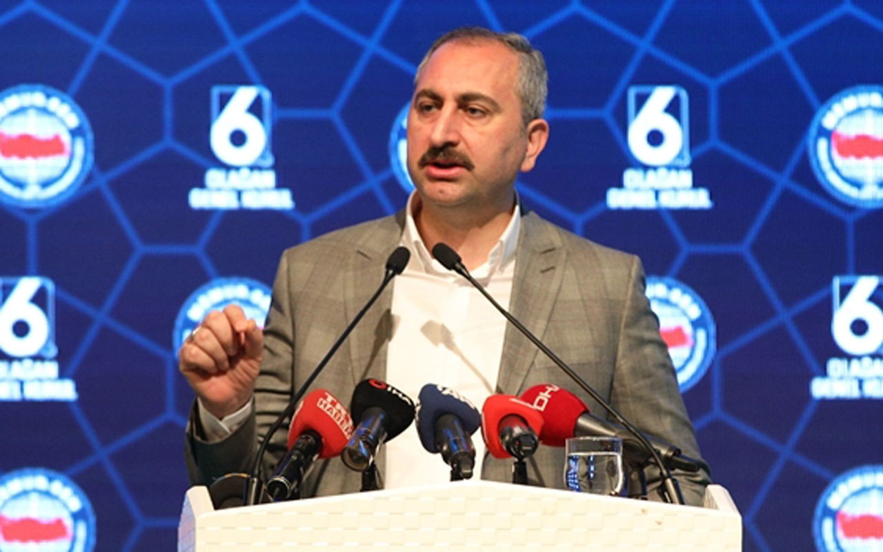 Adalet Bakanı Gül'den önemli uyarı: Sürdüğünüz makyajlar, 1 Nisan'da dökülmesin