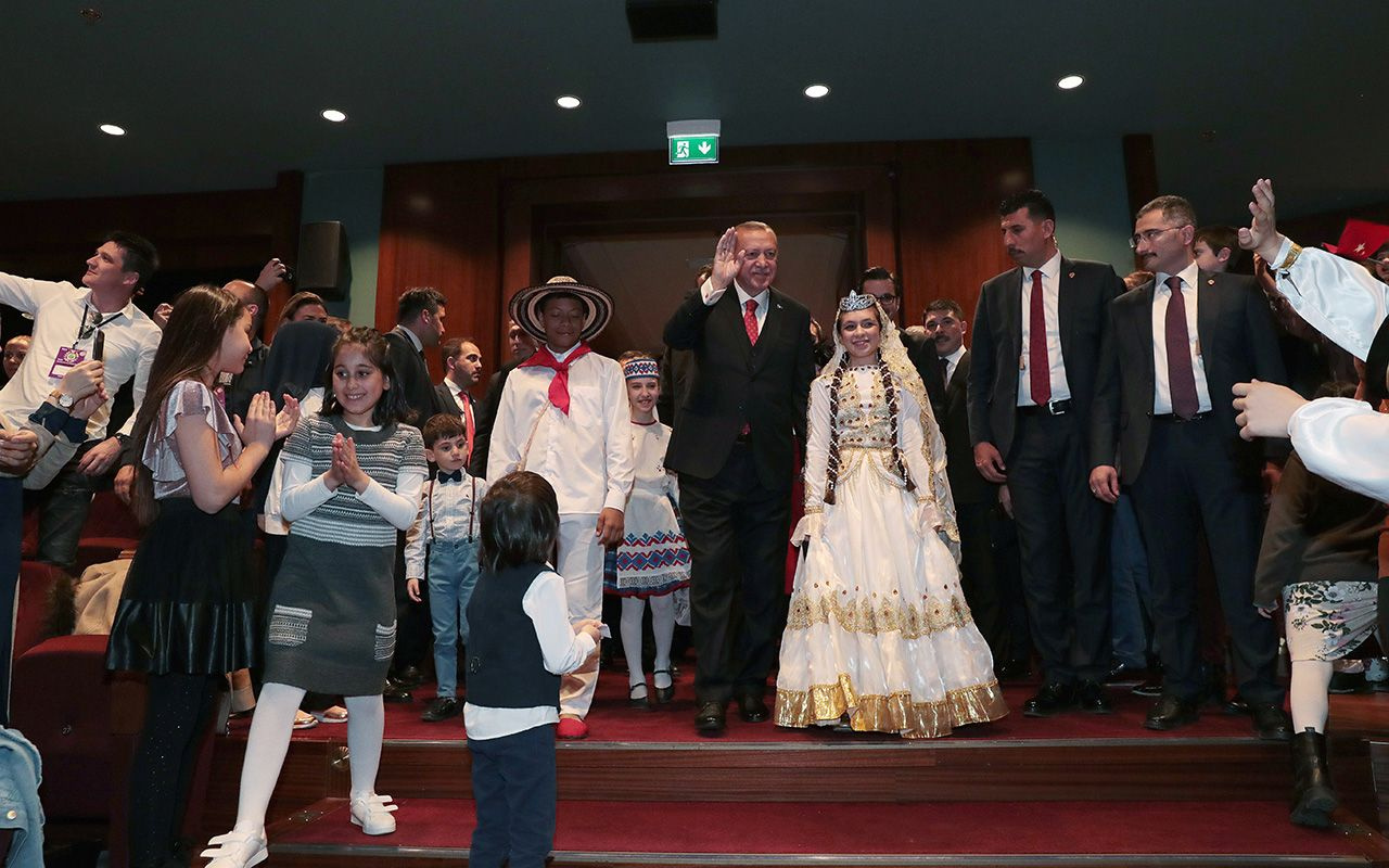 Cumhurbaşkanı Erdoğan TRT 23 Nisan Gala Programı'na katıldı
