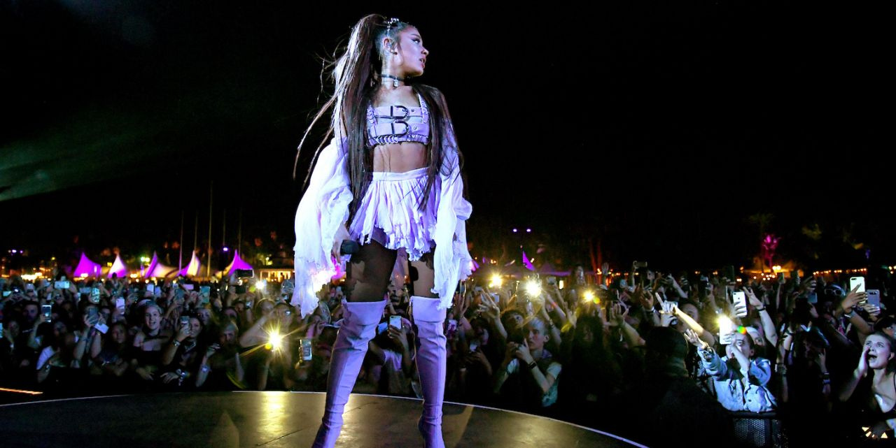Dünyaca ünlü yıldız Ariana Grande, sahnede saldırıya uğradı