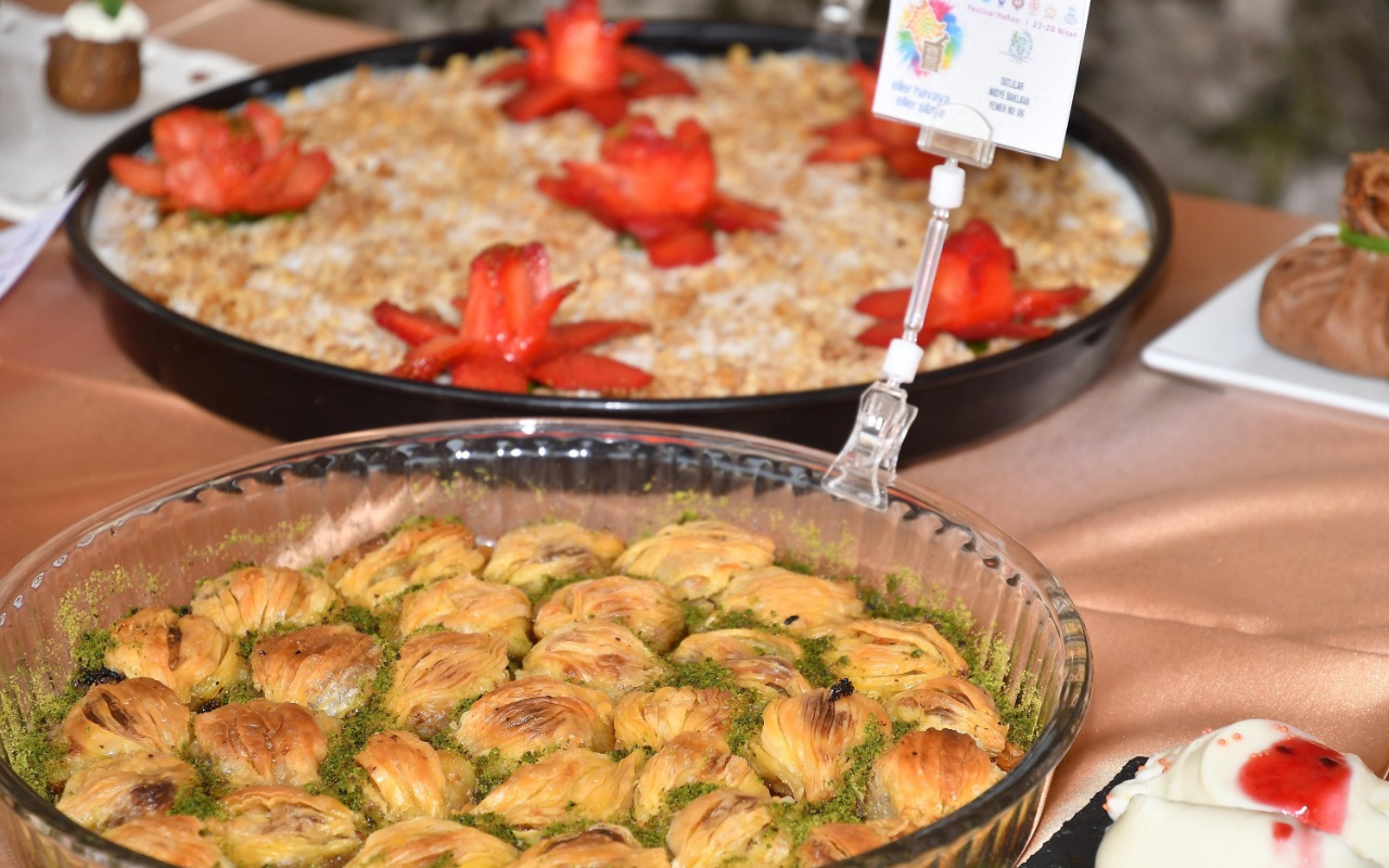 Mesir Festivali'nde yiyecekler yarıştı
