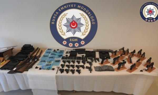 Bursa'da polisli kaçak silah üreticilerine operasyon