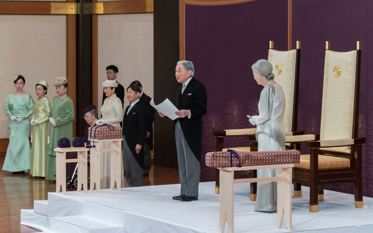 Japonya'da bir dönemin sonu: İmparator Akihito tahtı bıraktı