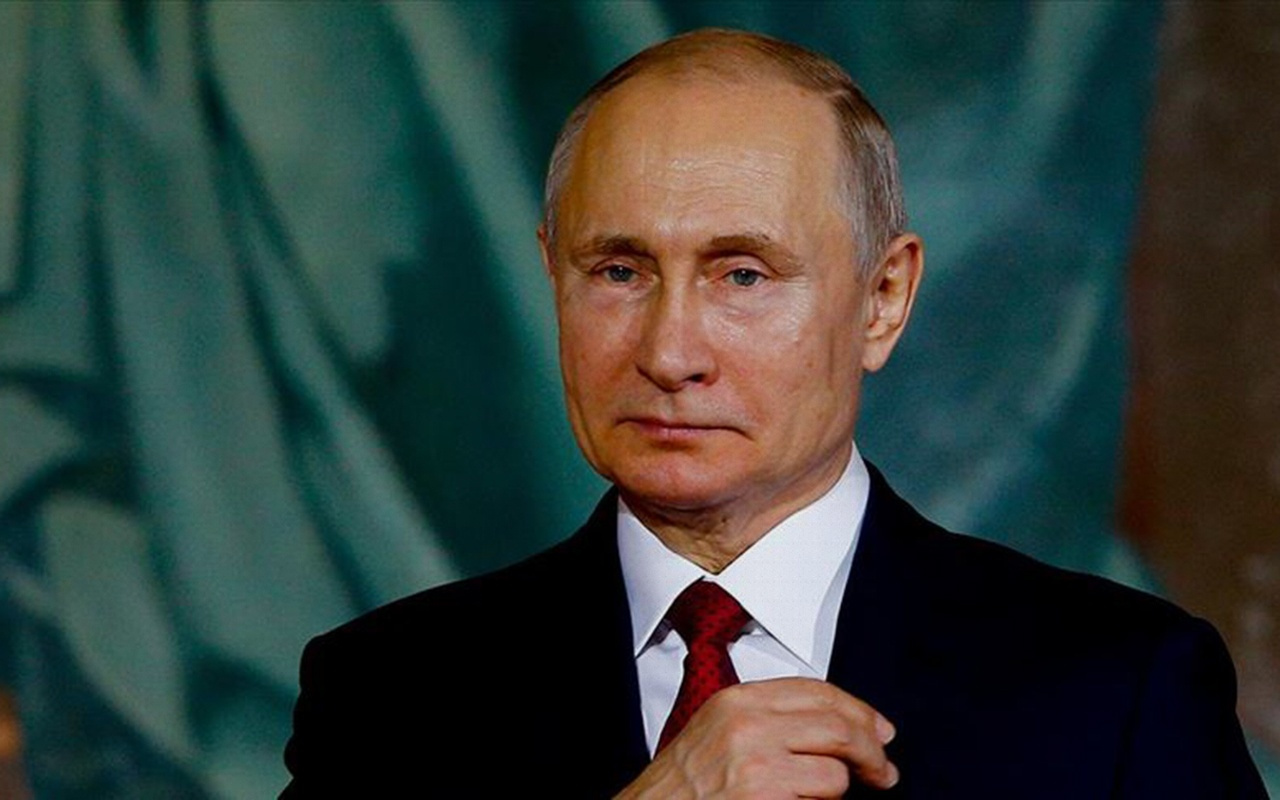 Vladimir Putin internet güvenliği yasasını onayladı