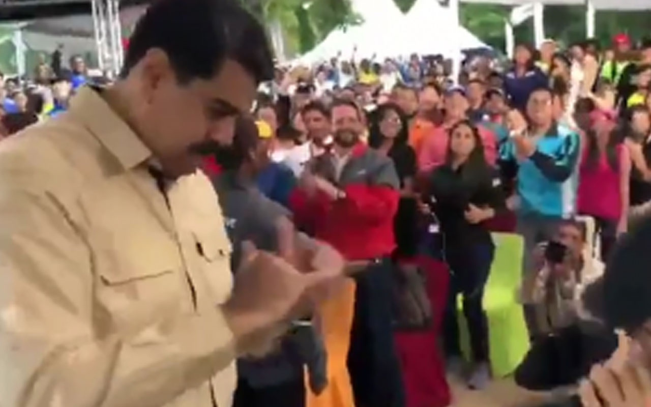 Nicolas Maduro'nun zafer dansı