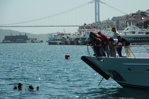 İstanbul Arnavutköy sahilinde ceset merakı