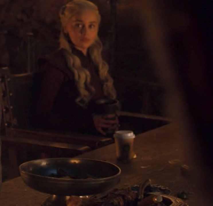 Reklamcılık tarihindeki en büyük değer! Game of Thrones'taki kahve bardağının reklam değeri belli oldu
