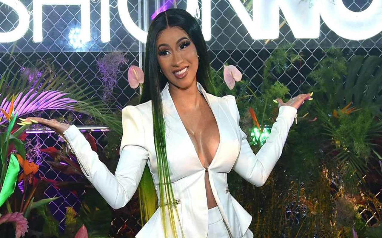 Cardi B çıplak videosunu yayınlamıştı! Ardından verdiği pozlar olay oldu